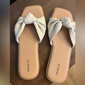 NWOT Torrid 12 W sandals